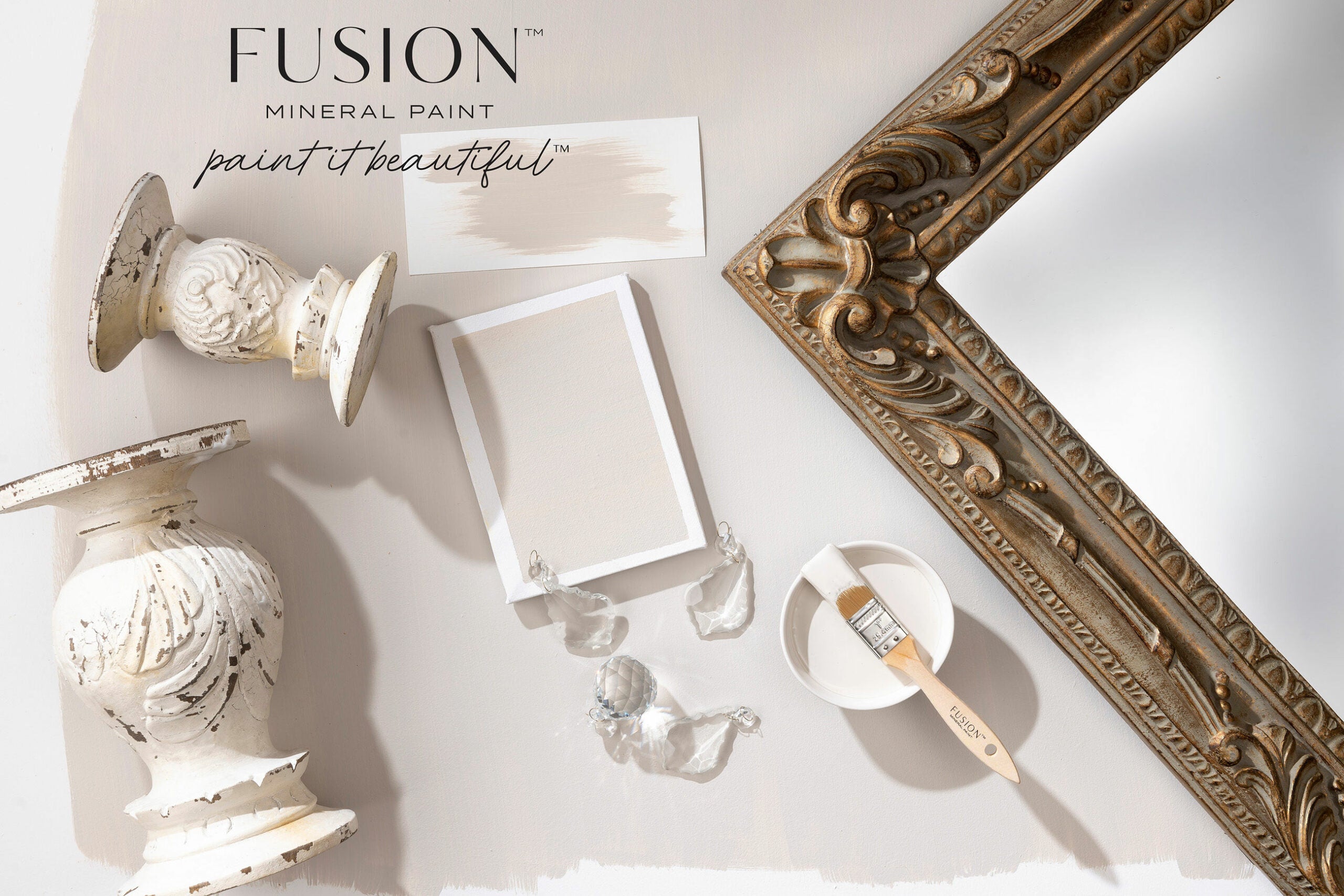 Fusion_Mineral_Paint_Chateau_Flatlay_Horizontal_HR_210615_1758