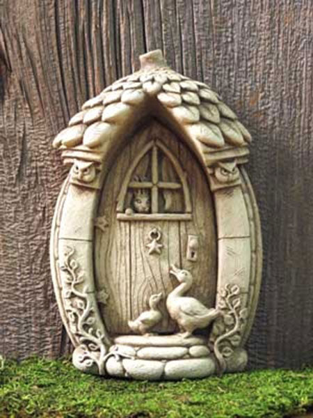 Carruth Studio A mother gooses fairy door Stone Sculpture
